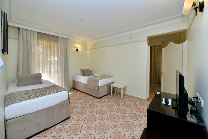 Standart Aile Odası